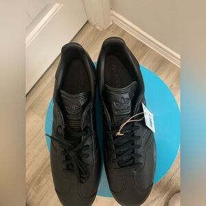 NWT Adidas Men's Gazelle Black Sneakers